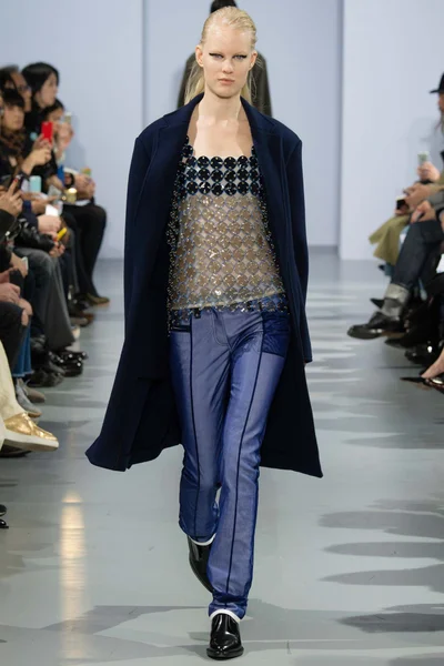 Look 14